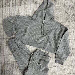 Wild Fable Gray Quilted Set